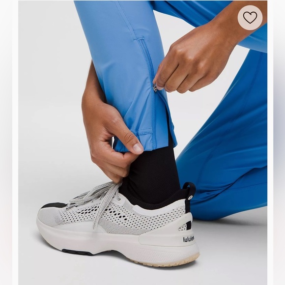 LULULEMON Adapted State High-Rise Jogger - Picture 3 of 10